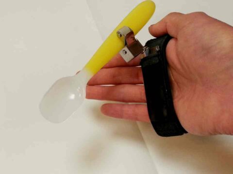 食事のための自助具